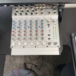 🎚️ Behringer Xenyx 1202 Analog Mixer – 12-Input Compact Mixer