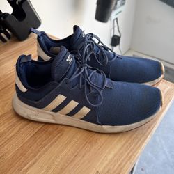 Adidas Men’s Size 10
