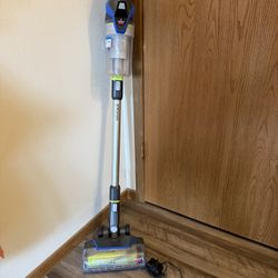 Bissell Powerglide Vacuum Cleaner (cordless)