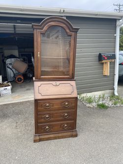 Drexel heritage mahogany secretary