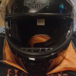 
Harley-Davidson® Mens Modular Helmet, Capstone Sun Shield, Gloss Black 98369-15VM 