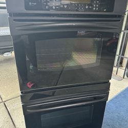 Double Oven ( Like New)