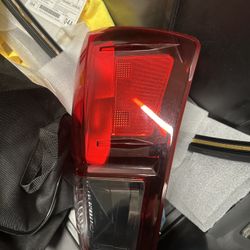 3rd Gen Tacoma Passenger Side Tail Light