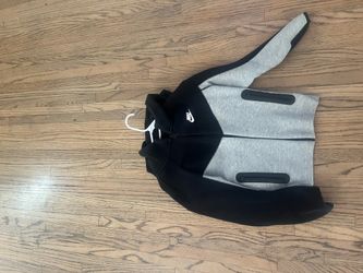 Kids nike tech