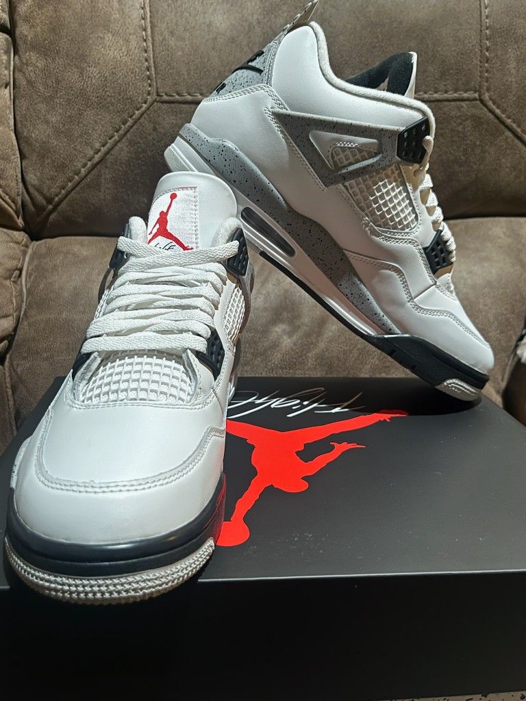 The Jordan 4 Retro White Cement 2025 Size 12