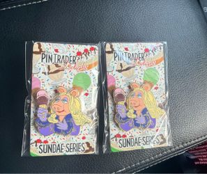 The pin trader delight, Sundae series Ms. Piggy 85$ each