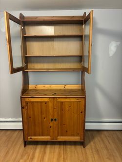 WOOD HUTCH CABINET