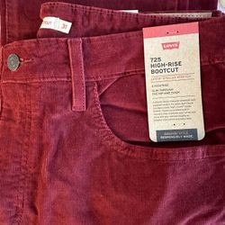 Women’s Levi’s 