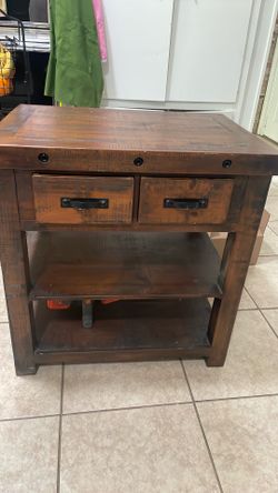 Kitchen isle