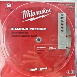 Milwaukee 9 in. Segmented Diamond Blade