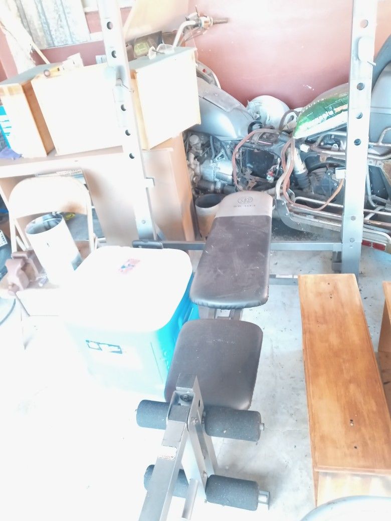 Weight bench 80 Bucks