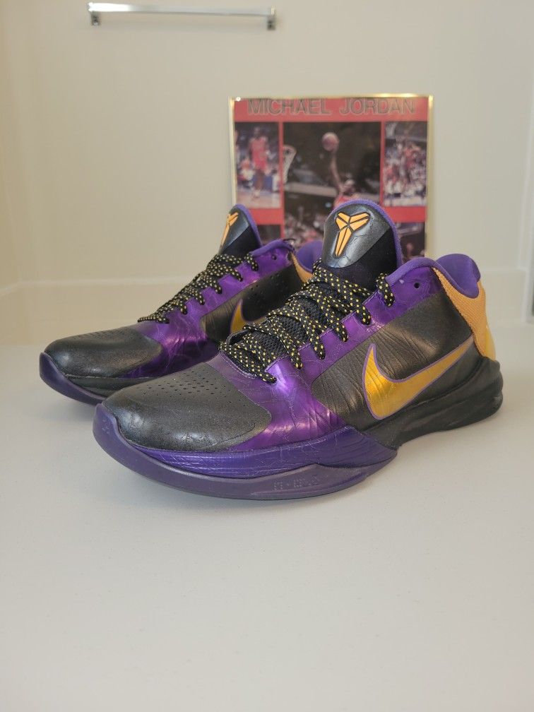 Nike Zoom Kobe 5 OG Lakers Away 2010 β
οΈ Size 9 Men's π Preowned, Great Condition π―% Guaranteed Authentic Kobe V, Rare, Original π₯π₯