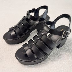 Aldo Women’s Black Fisherman Chunky Heel Lug Sole Buckle Size 8.5