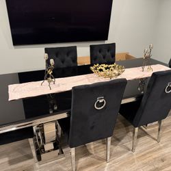 Beautiful Dining Table Set With 8 Chairs And Bonus Coffee Table 