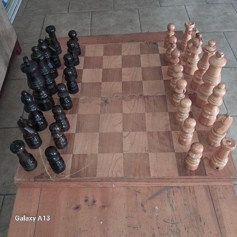 Large Wood Chess Set