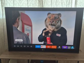 LG tv with remote