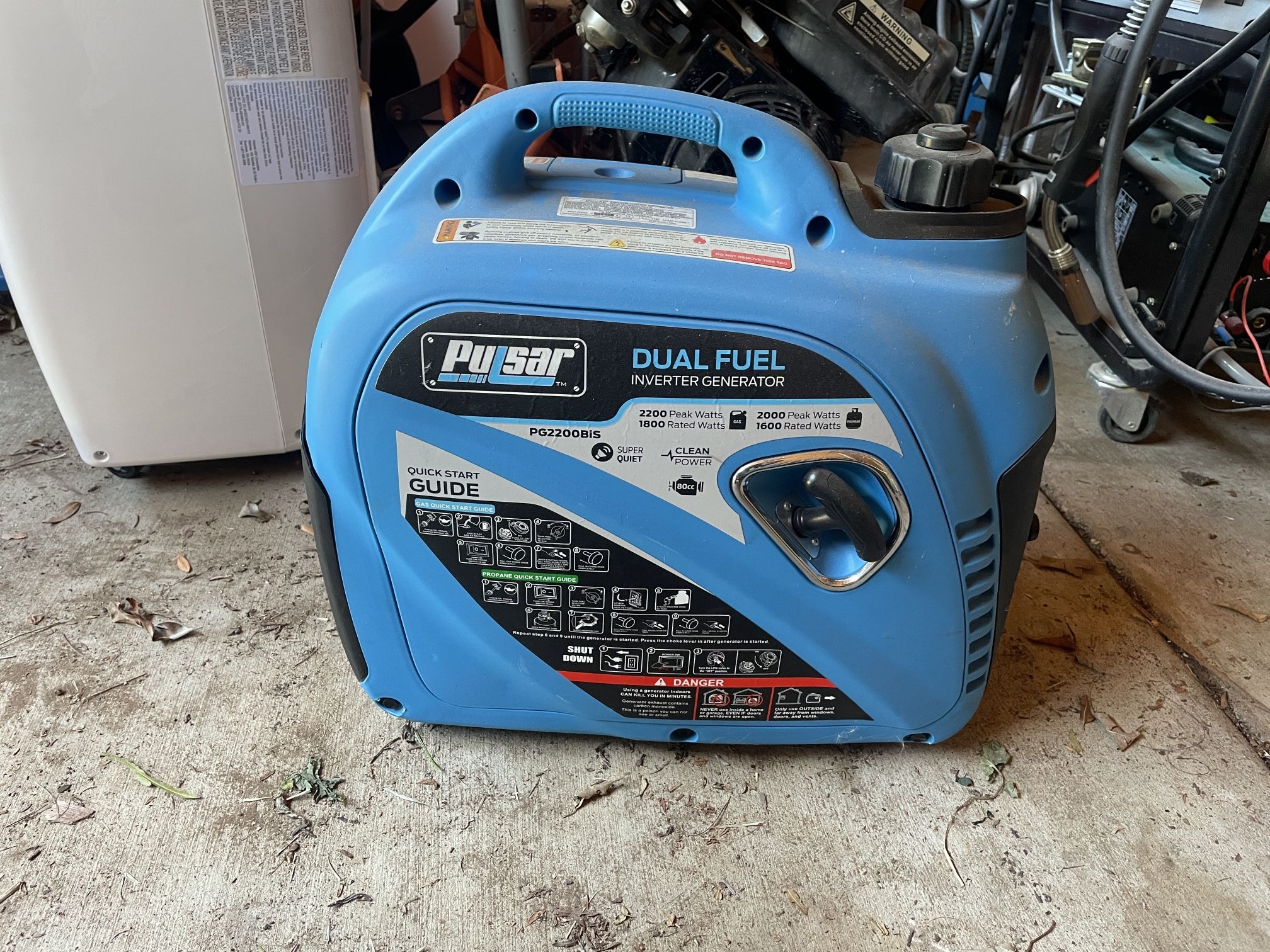 Pulsar 2,200W Portable Dual Fuel Quiet Inverter Generator with USB Outlet