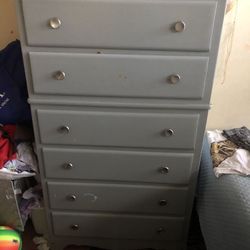 QUEEN  SIZE BEDROOM  SET: CHEST/6 DRAWER, QUEEN SIZE  BED FRAME-SOLID WOOD -GRAY COLOR🌹I