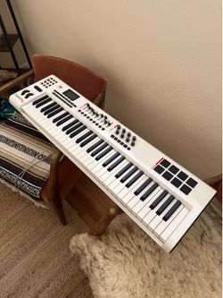 Axiom Pro Keyboard