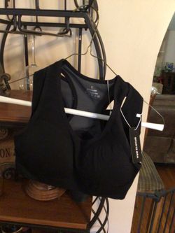Women’s sport bra