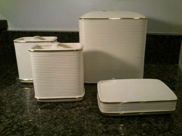 New Charter Club Ceramic Bathroom Accessories