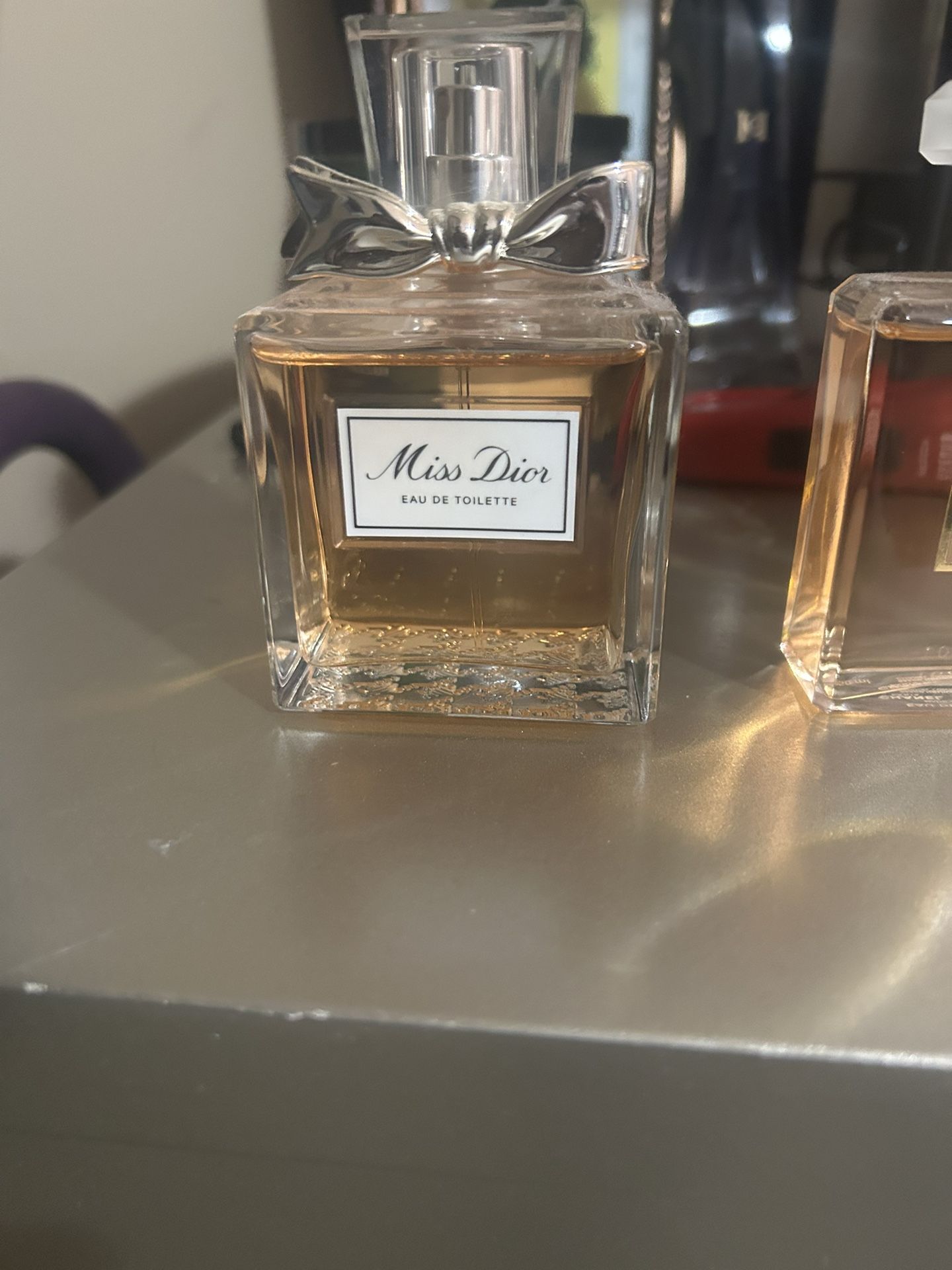 Miss Dior fragrance cologne