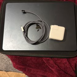 Apple Macbook Air 13’ 