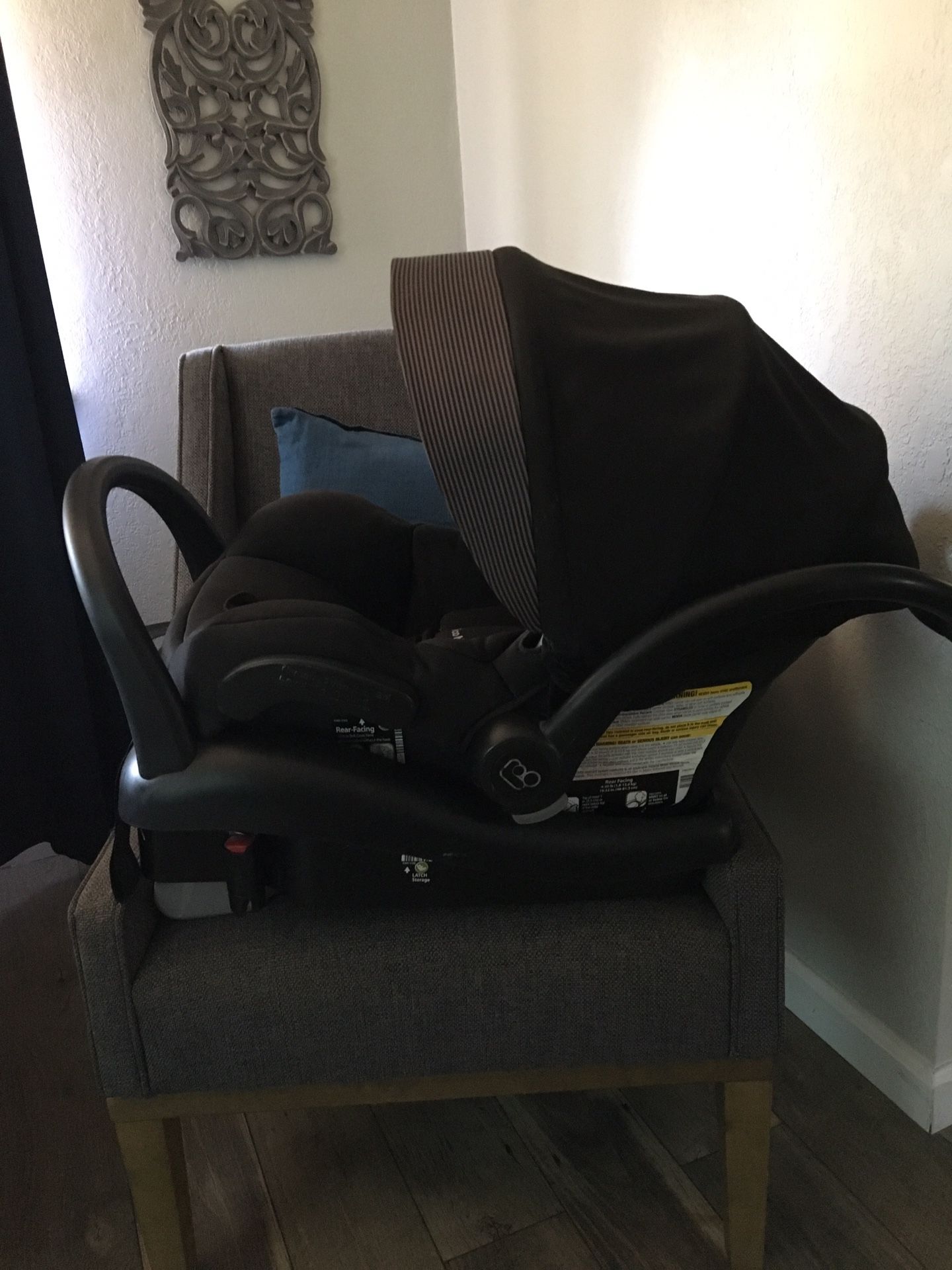 Maxi-Cosi infant car seat