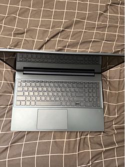 HP Pavilion 15.6 512GB 8GB RAM