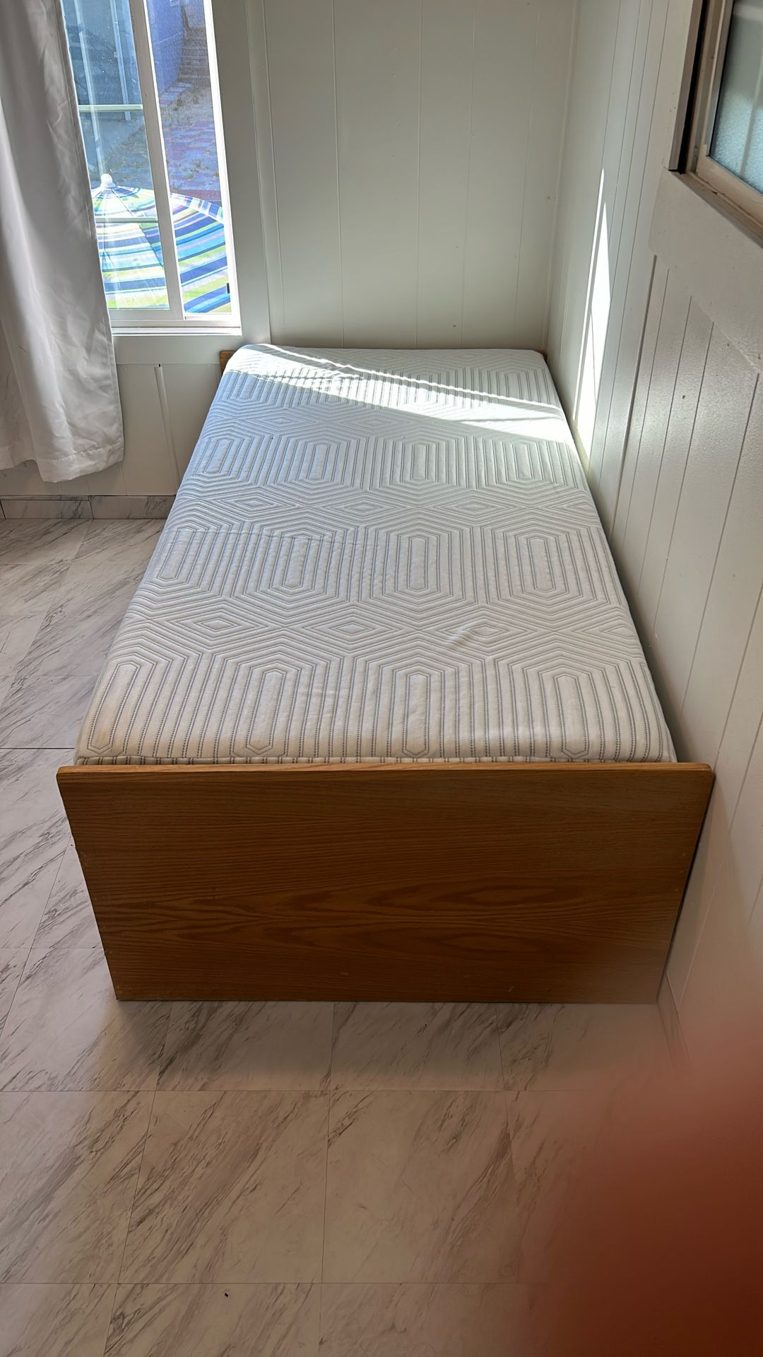 Twin Bed With Frame