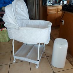 Glidding Glide Baby Bassinet Swing Shake And Diaper Disposal Bin