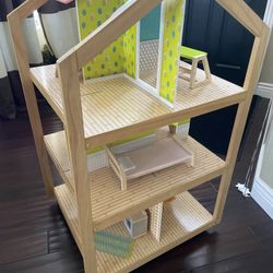Kidkraft Dollhouse