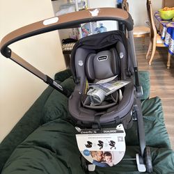 Porta bebé. Y carriola