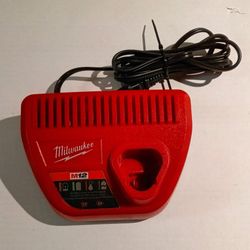M-12 Milwaukee Fuel Charger