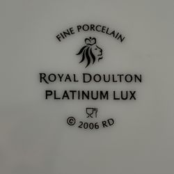 MAKE AN OFFER-Vintage Royal Doulton “Platinum Lux” fine porcelain dinnerware set