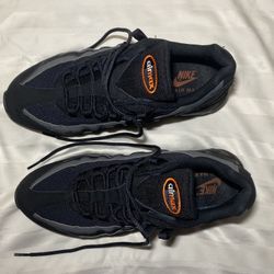 Nike Air Max AP – Youth 2.5Y (UK 2.5 / CM 22 / EU 35) Style: DX2657-001