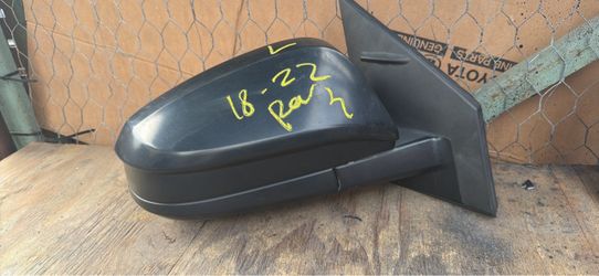 2018 2022 Toyota rav4 mirror right side