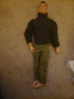 G .i joe doll with clothes