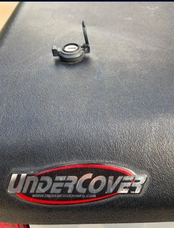 6 foot bed cover with locks