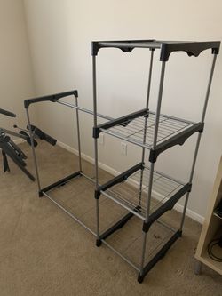 Shelf/hanger
