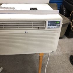 12000 BTU Super cold very strong AC cover all house