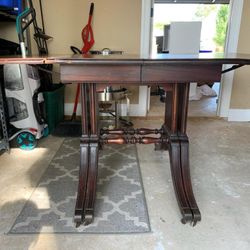 Excellent Condition Vintage Table 