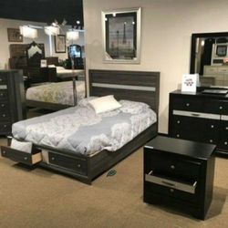4 PIECES BEDROOM SET (QB, Dresser Mirror Nightstand)
