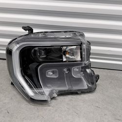 2025-2026 Ford Maverick Projector Headlights Right OEM