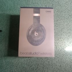 Beats Studio³ Wireless Camo Headphones 