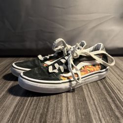 Kids Size 3 VANS Old Skool Logo Flames Pre-owned With Lots Of Tread Left!