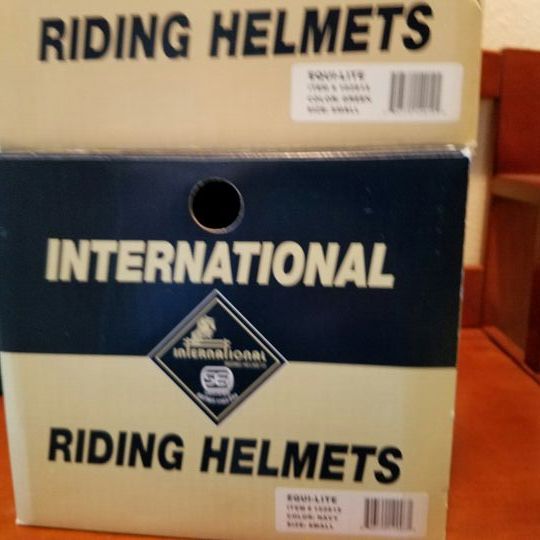 2 Equestrian Helmets (both small) $30 Each. Equi-Lite; Item #102915, #102815. 1 dark green, 1navy- slightly more worn. Great condition.