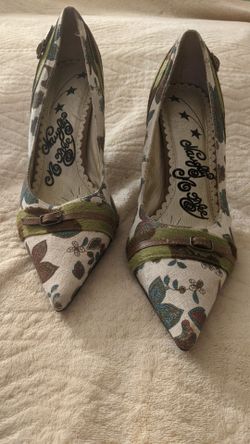 Brand New Naughty Monkey heels