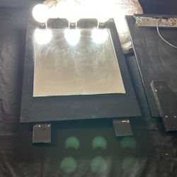 2 Vanity Mirrors With Lights Only What You See!