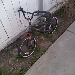 Kent 1800 BMX Bike. Needs New Tires. 18 Inch